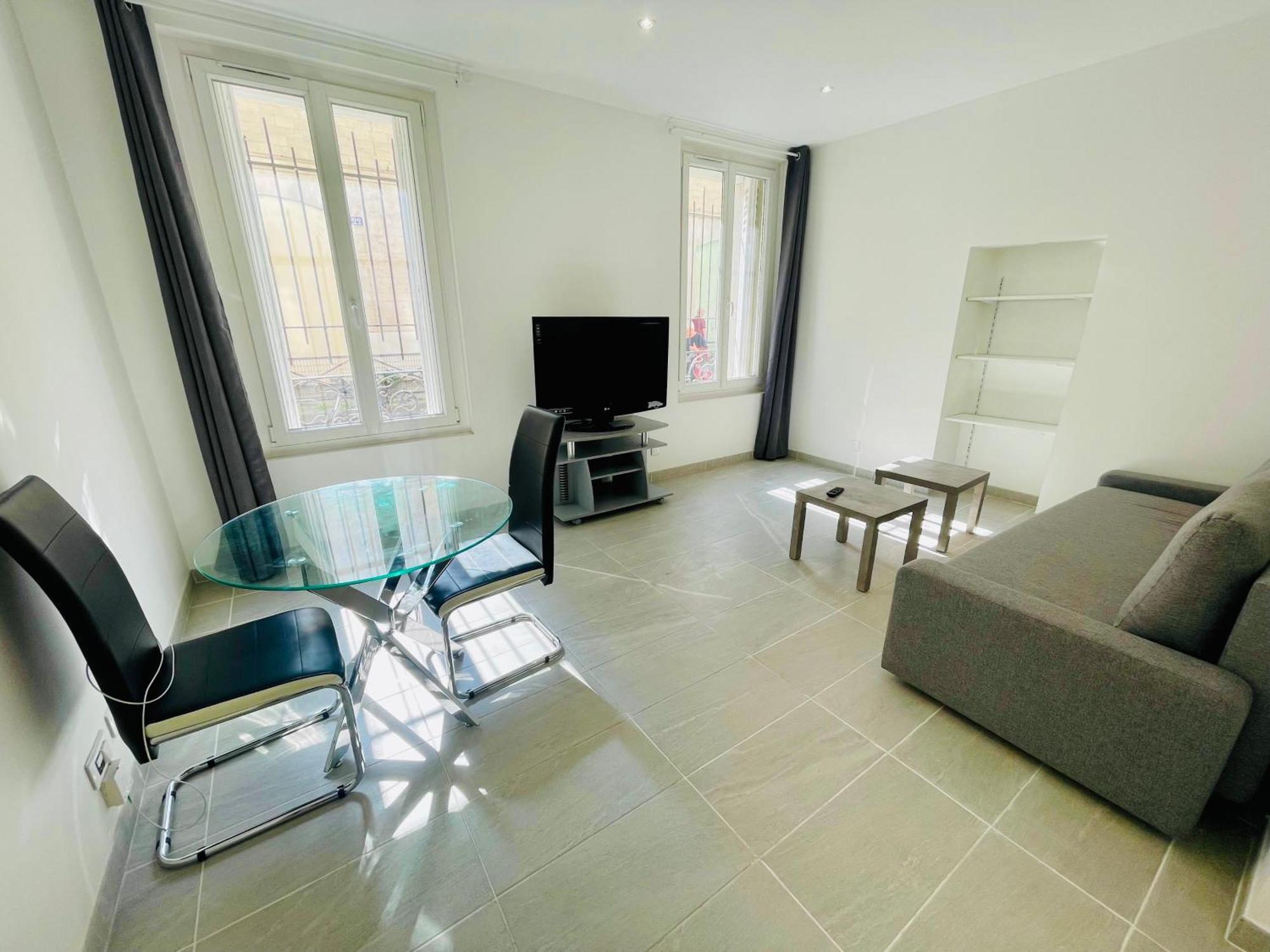 Tour Eiffel Motte Picquet Fondary Appartement *